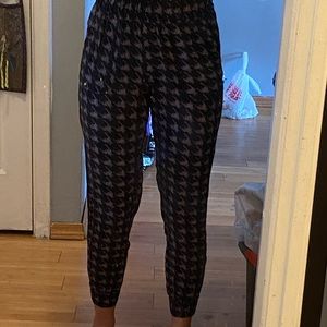 Abercrombie Patterned light pants